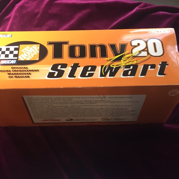 NASCAR TONY STEWART #20 EXACT SCALE MODEL CARS - Picture 4 of 6